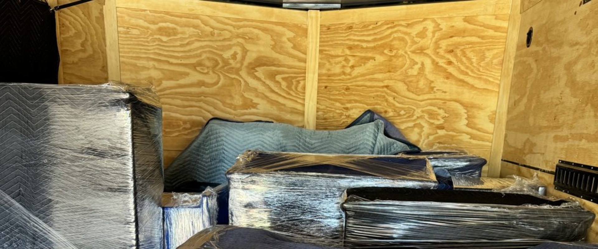 Expert Tips for Choosing the Best Palm Beach Garden FL Movers Relocation Services